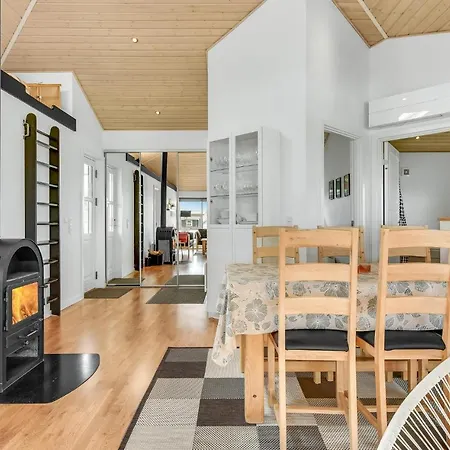 Three-bedroom With A Hot Tub 01 * Nordborg