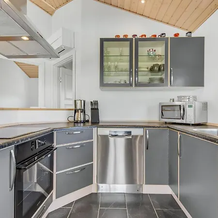 度假居 Three-bedroom With A Hot Tub 01